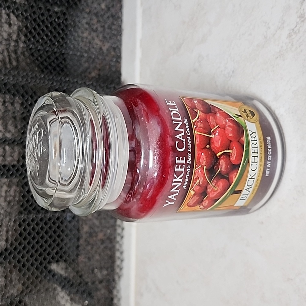 🍒 YANKEE CANDLE BLACK CHERRY 🍒